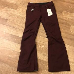 Volcom ski pants size S